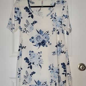 LuLaRoe Blue  And White Floral Perfect T Top